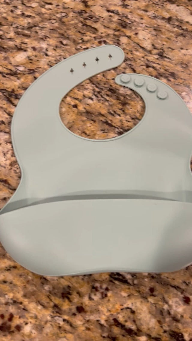 Cozy Home Silicon Bib with open pocket (Maroon)
